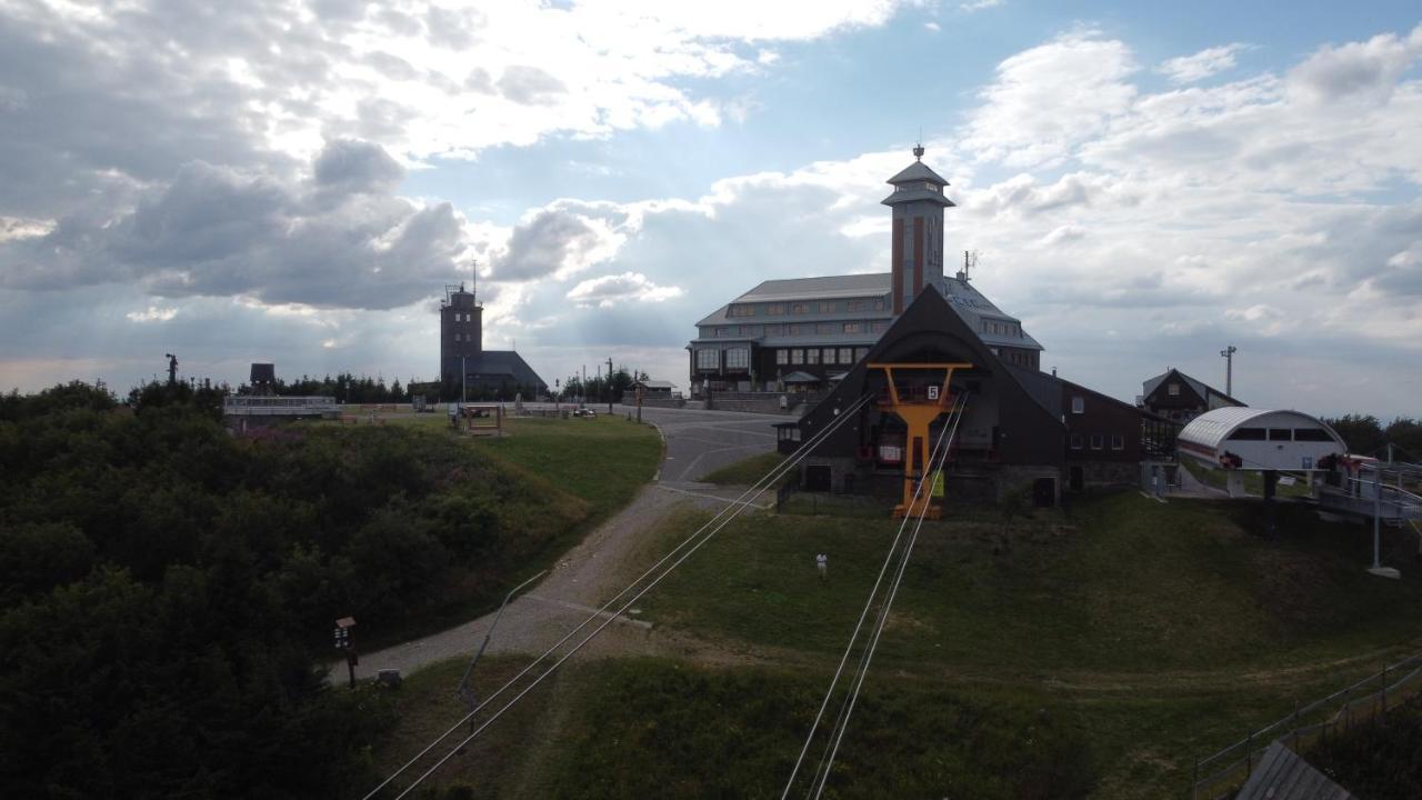 אוברוויזנטל Ferienwohnungen Zauberberg, Schneehase & Glitzerhirsch מראה חיצוני תמונה